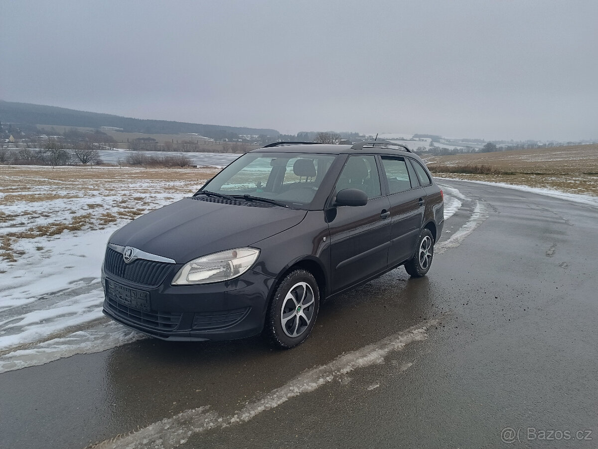 Škoda Fabia 2 kombi 1.2 TSI nová stk TOP - 9