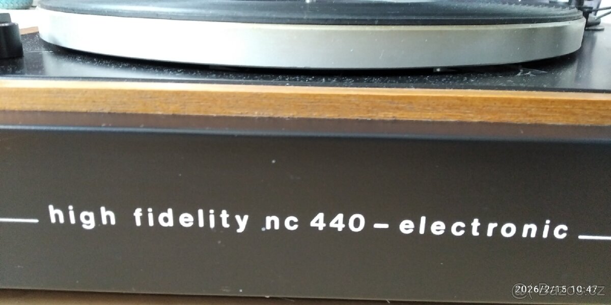 Gramofon Tesla NC440 - 9
