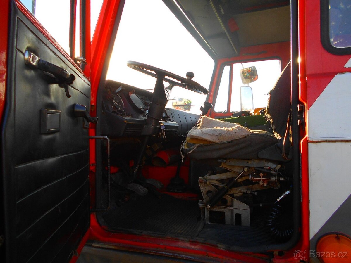 Tatra T815 4x4 + HR - 9