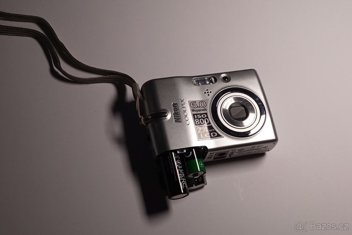 Nikon Coolpix L11 - 9