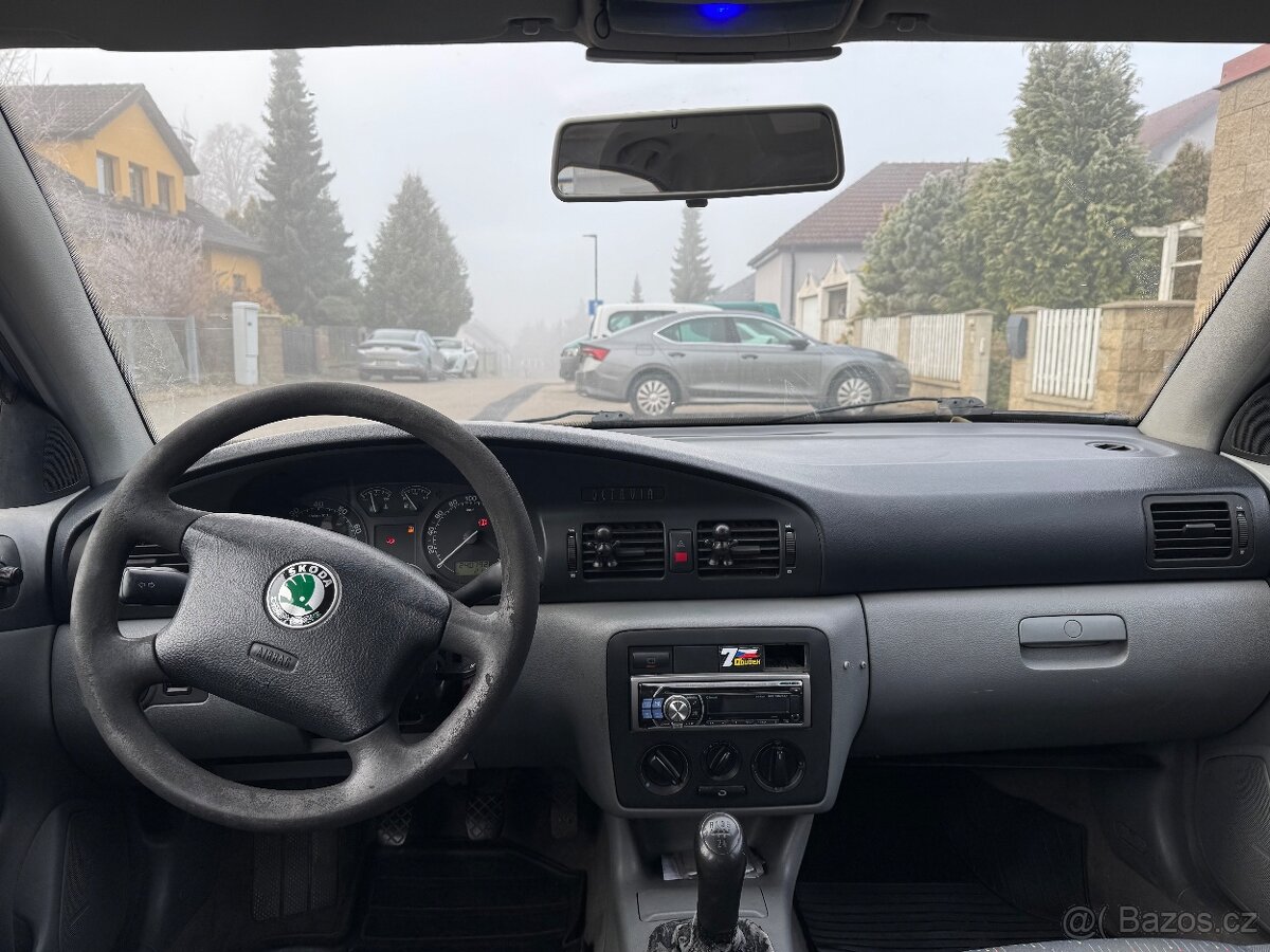 Octavia 1.6i 76kw - 9