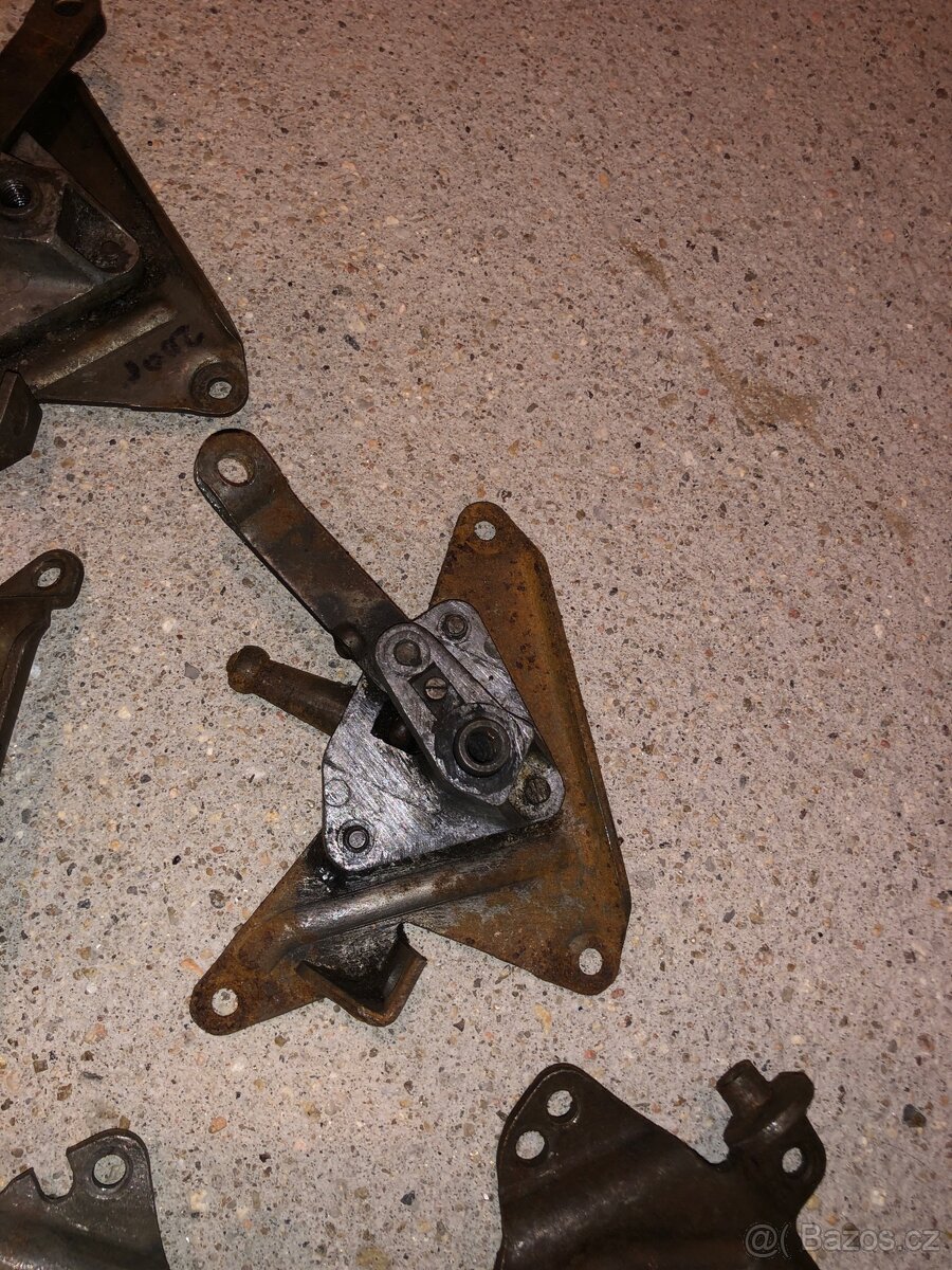 Jawa ČZ 250 125 175 poloautomat kývačka panelka - 9