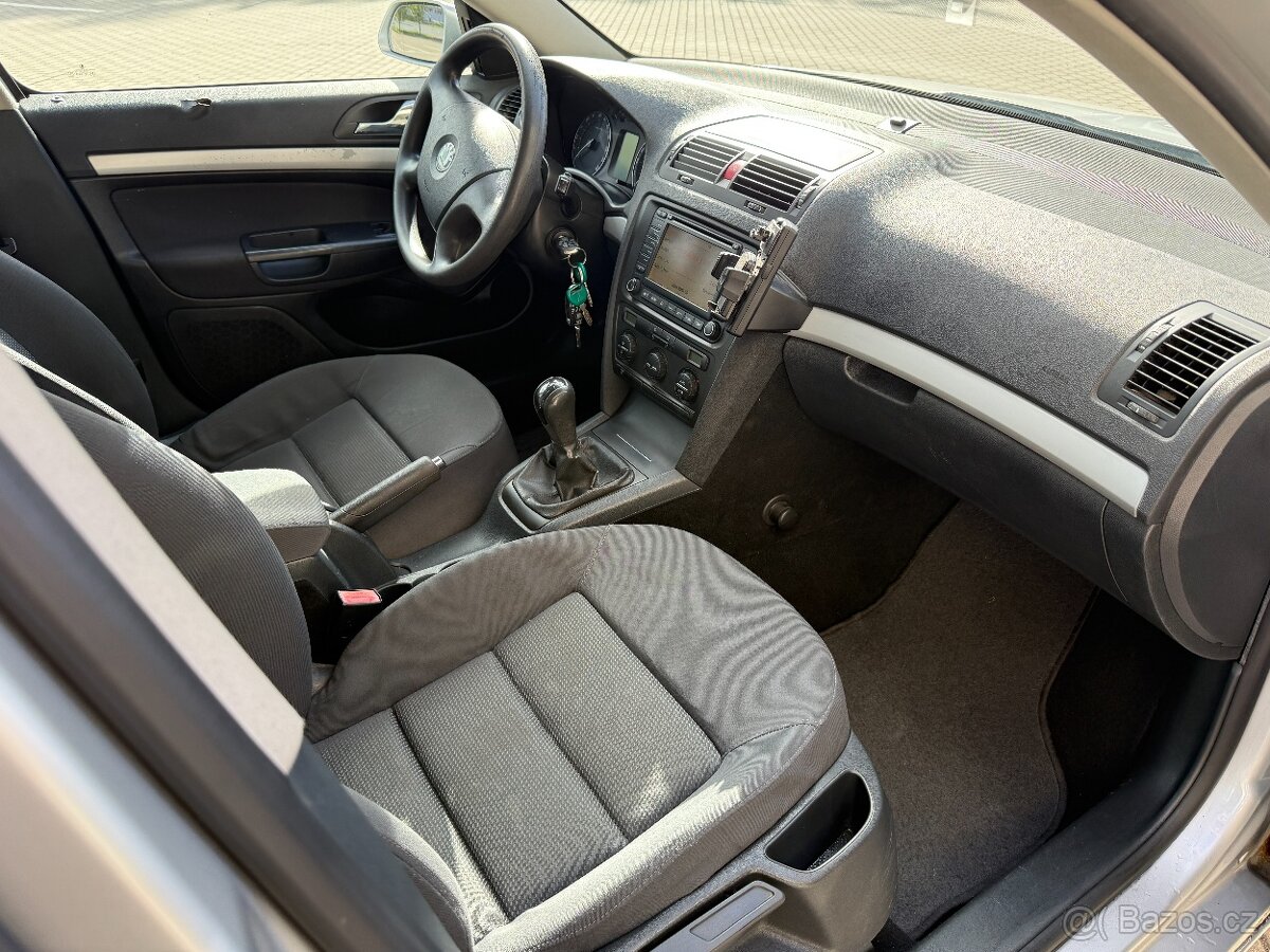 Škoda Octavia, 2.0TDI, 103kw Navi Tažné 1.4T - 9