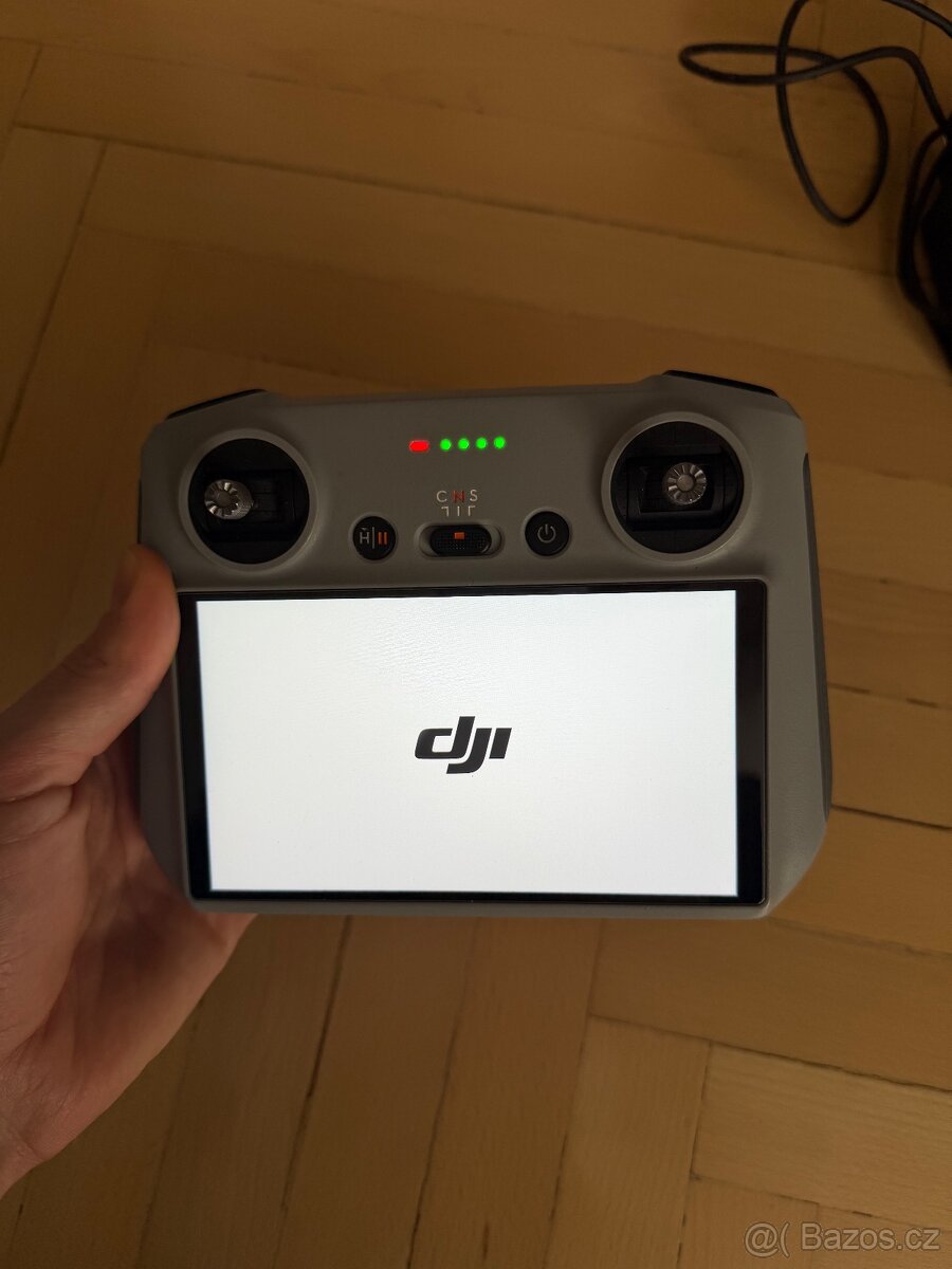 Dji Mavic 3 Classic + Dji RC ovladač - 9