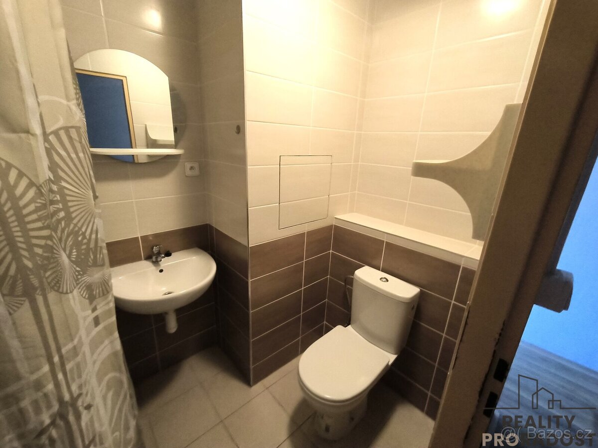 Byt 2+1 s lodžií - 9