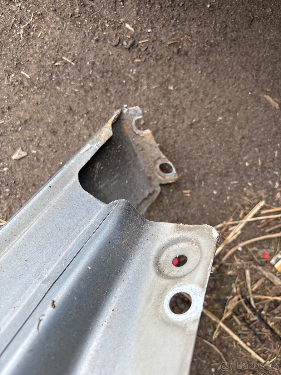 Touran 1T2 dveře kapota - 9