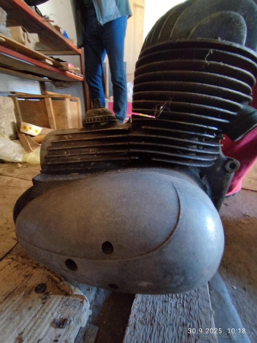Motory ČZ - 9