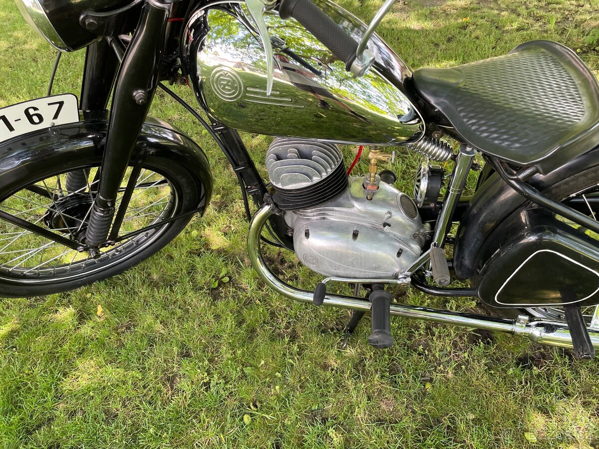 ČZ 150C neodpružená - 9