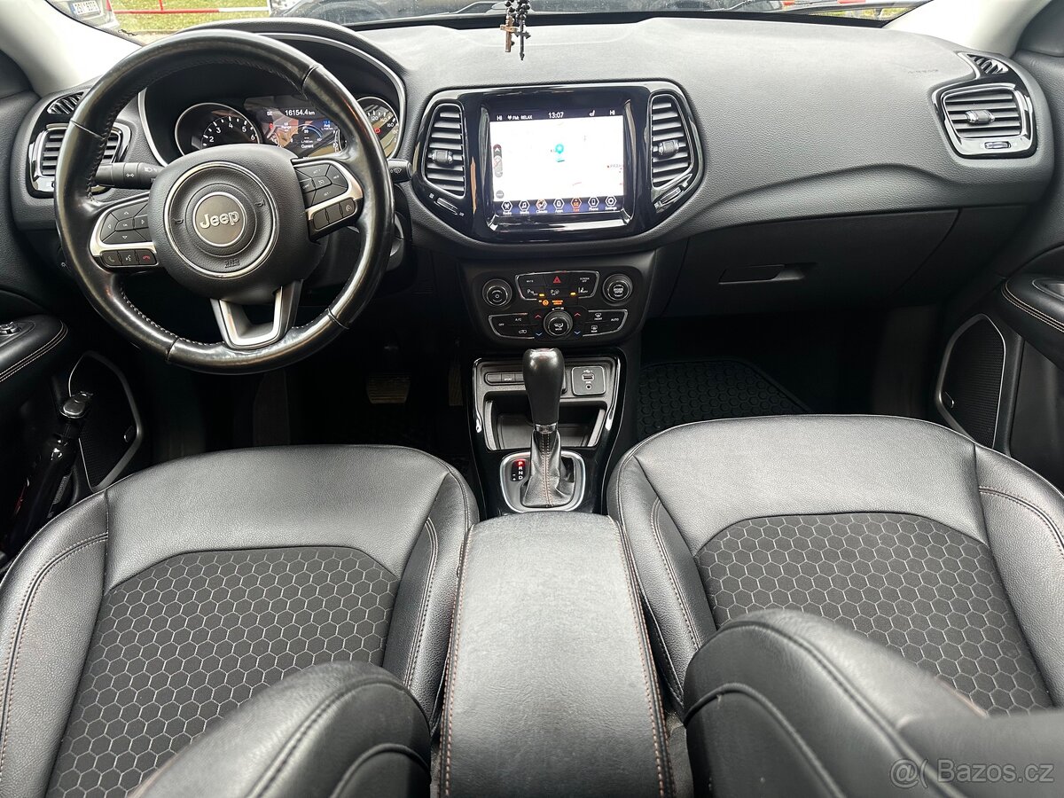 Prodam Jeep Compass 1.3 T-GDi 2021 Najeto: 33 000 km • - 9