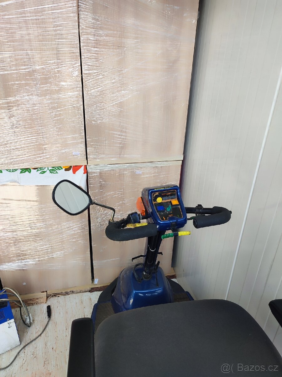 Elektrický invalidní vozík - 9