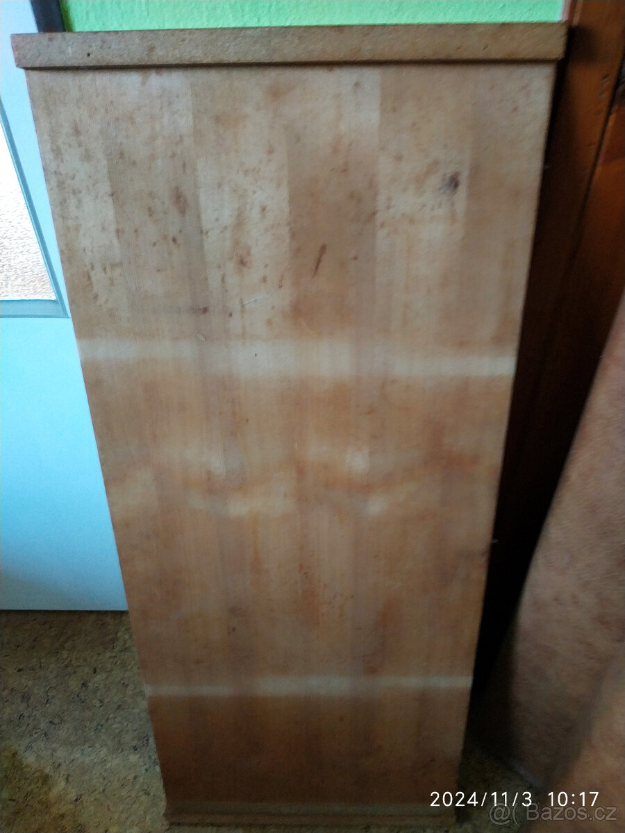 Oválný/kulatý rozkládací jídelní stůl. Česká výroba. Retro. - 9