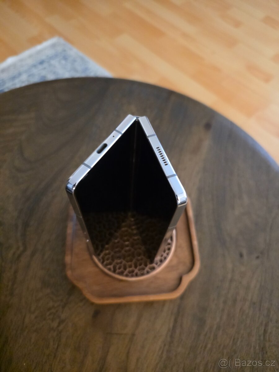 Samsung Galaxy Z Fold5 (1TB/12GB, Modrá) - 9