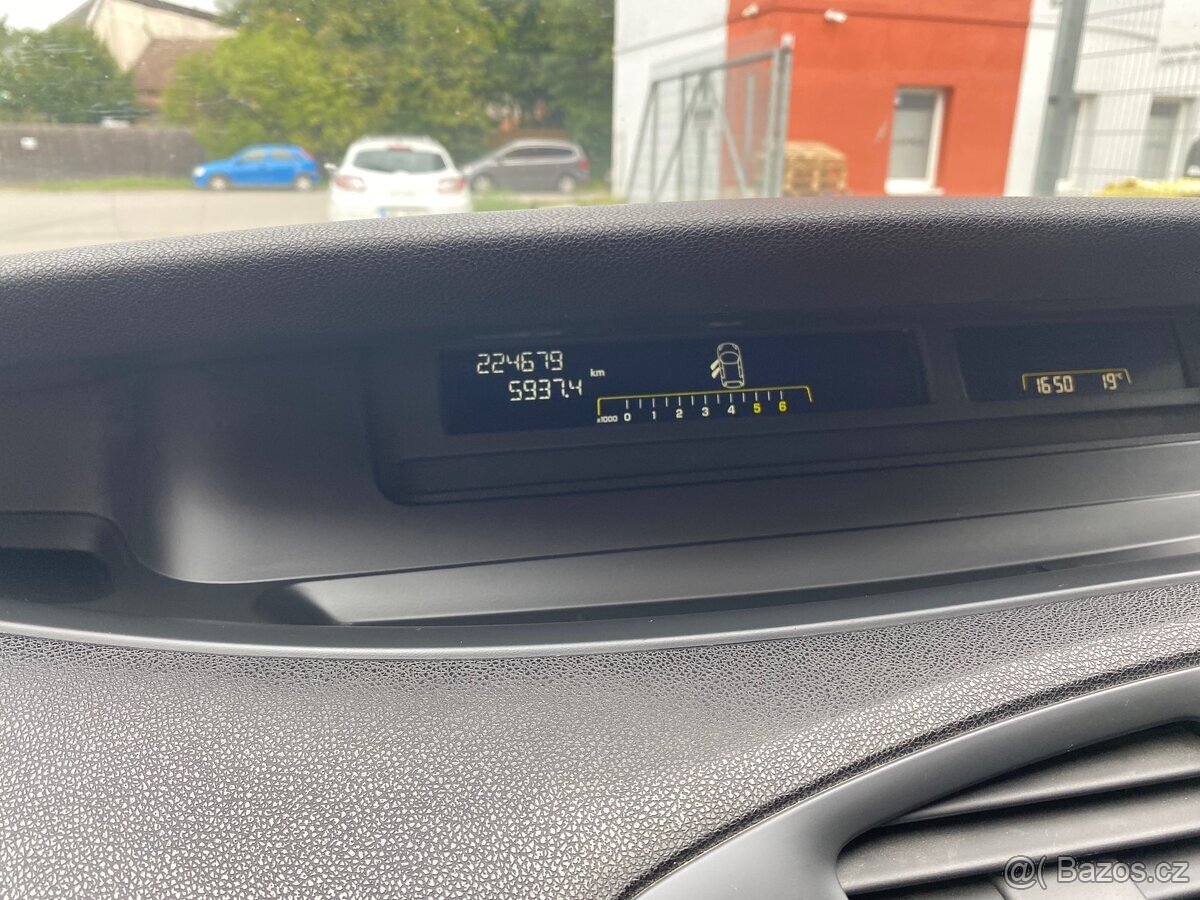 2010 Renault megane scenic - 9