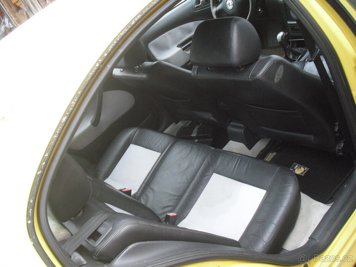 Skoda Octavia RS1 - 9