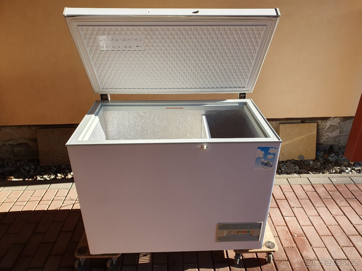 Pultový 300 litrový mrazák Samsung Calex Symphony 33 E - 9