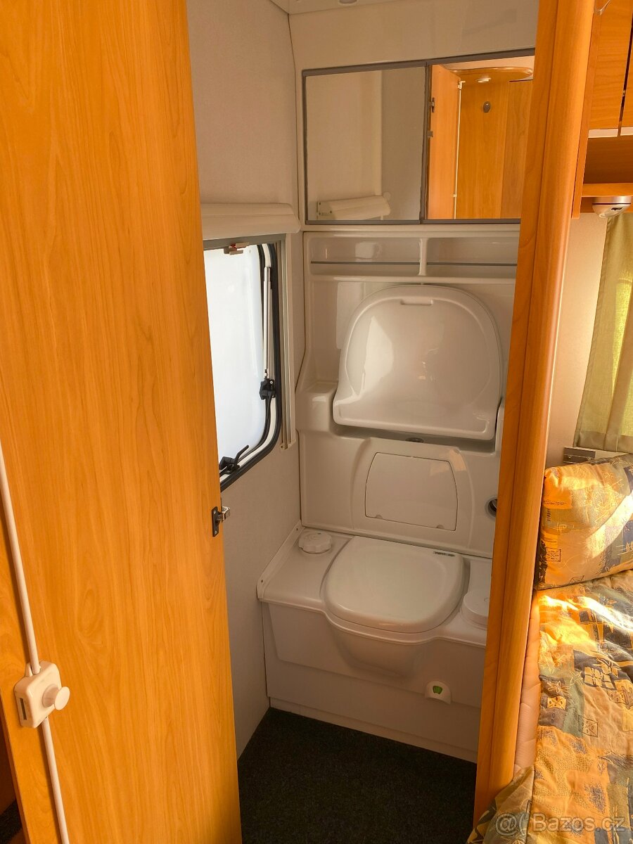 karavan Home car - 9