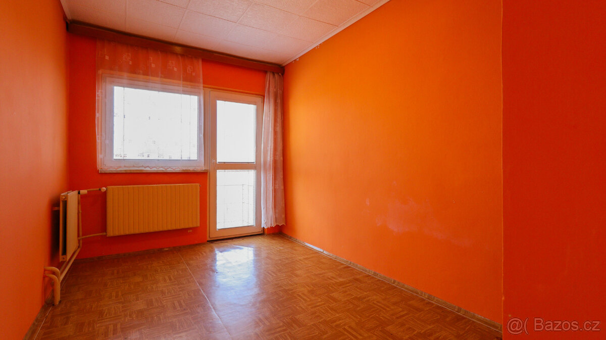 Prodej rodinného domu se zahradou a garáží v Horažďovicích - 9