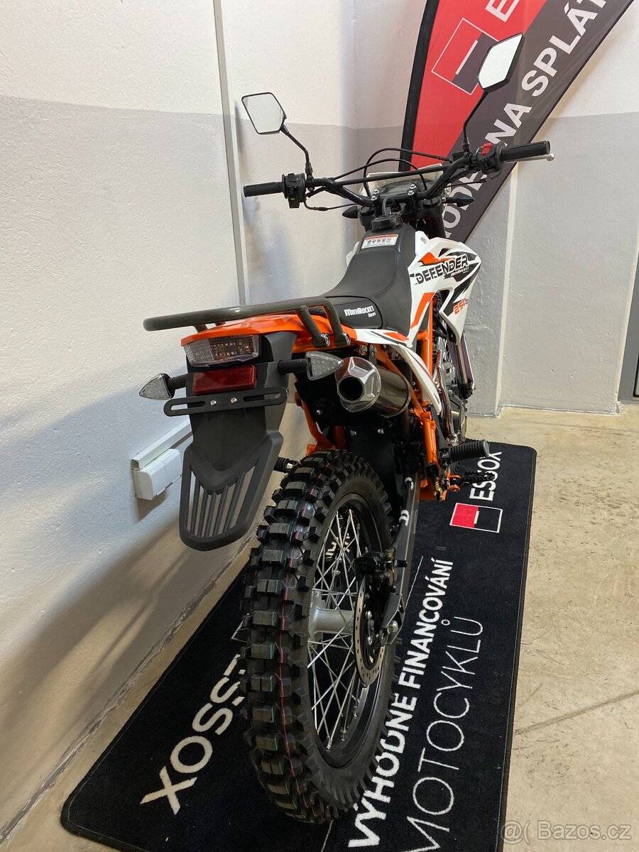 Mikilon Defender 250RR oranžová - 9