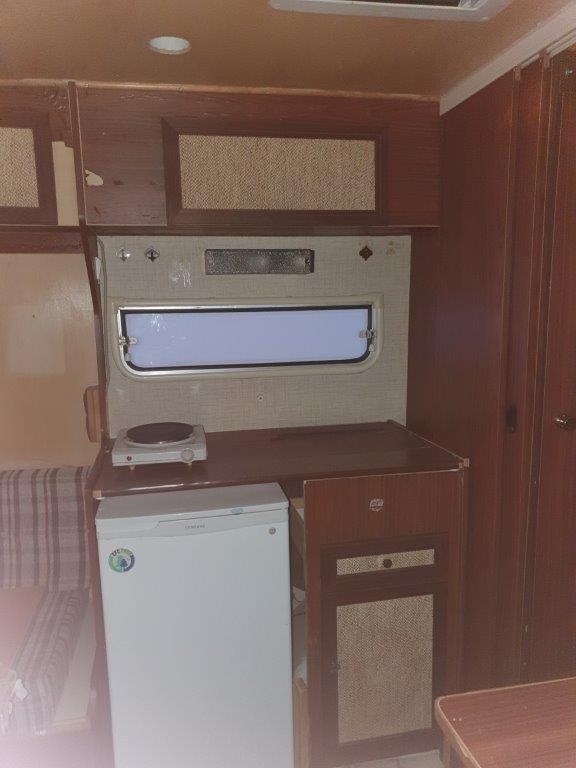 Karavan Tabbert 480 na pevné stání - 9