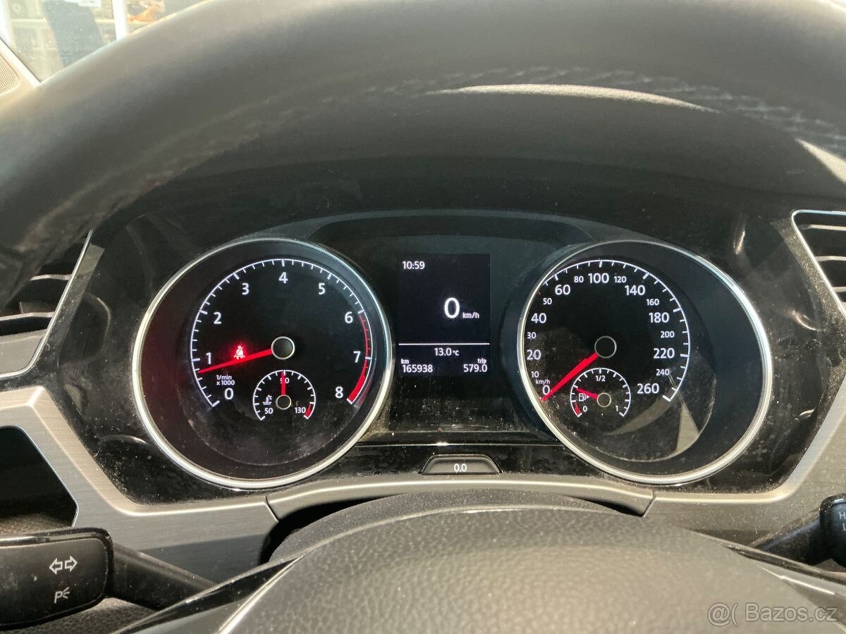 Volkswagen Touran 1.4 Tsi 110 KW 10/2017 165 tis km TOP STAV - 9