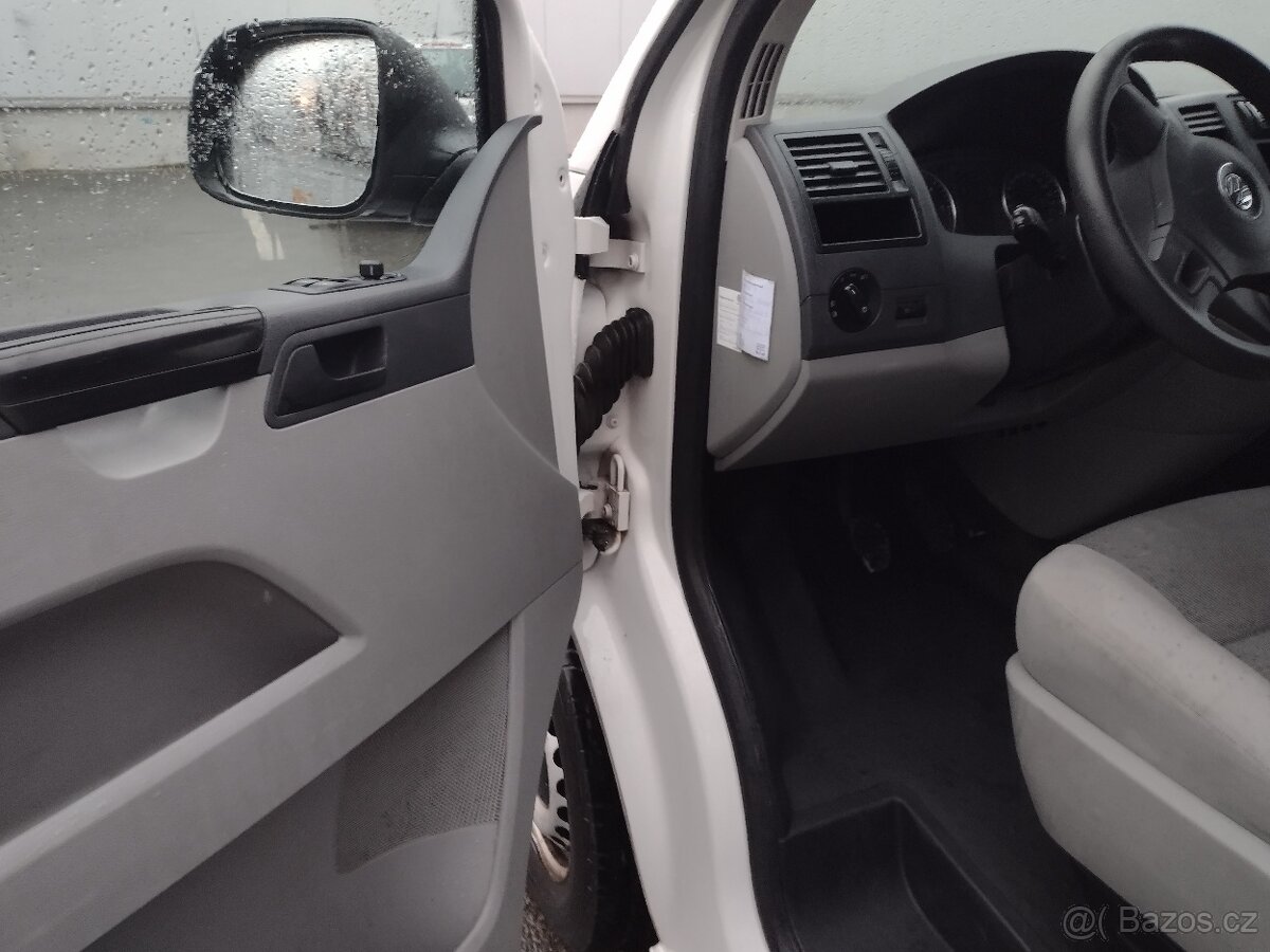 Volkswagen Transporter T5.1 2.0TDI - 9