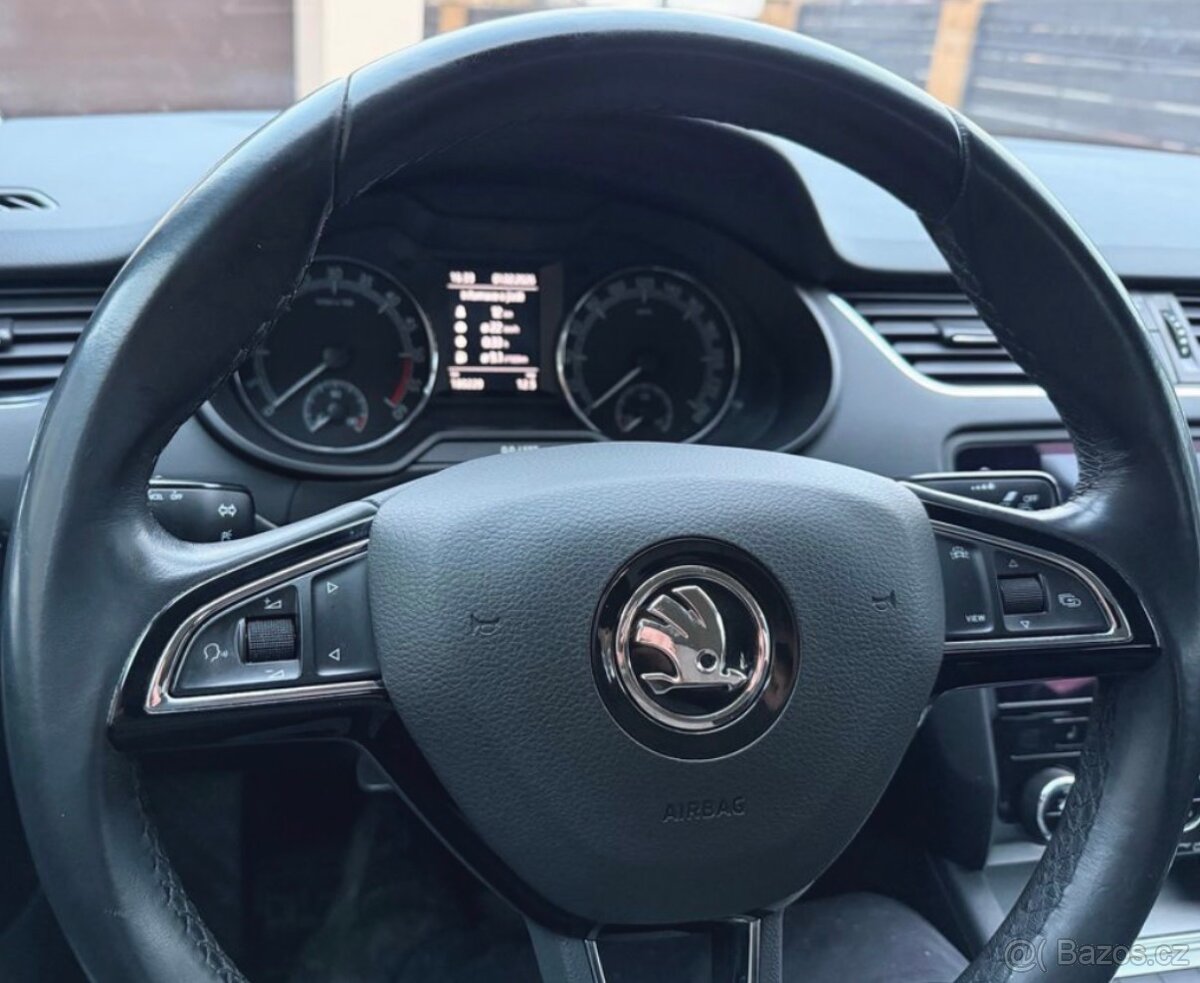 ŠKODA Octavia 1.6 TDI 85kw Dsg Style - 9