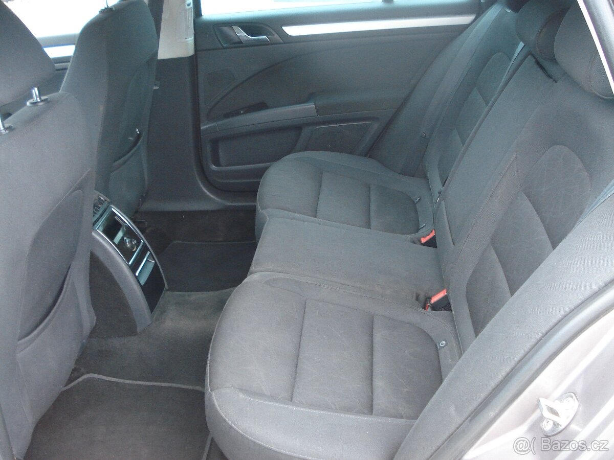 Škoda Superb Kombi 1.4 TSI,1.MAJITEL,NOVÁ STK - 9