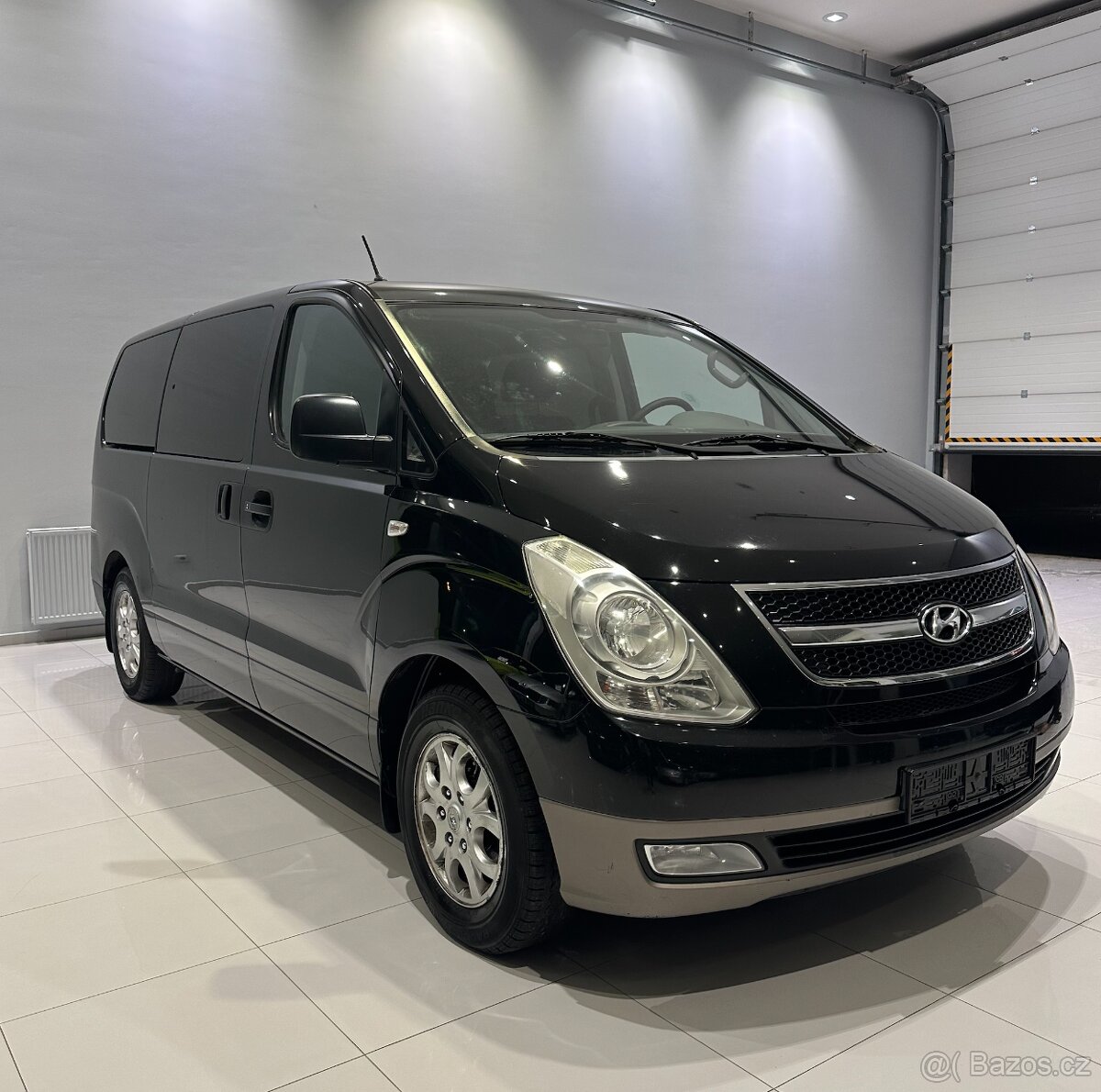 Hyundai H 1, 2.5 DIESEL Ojeté, 8/2011, 153 000 km - 9