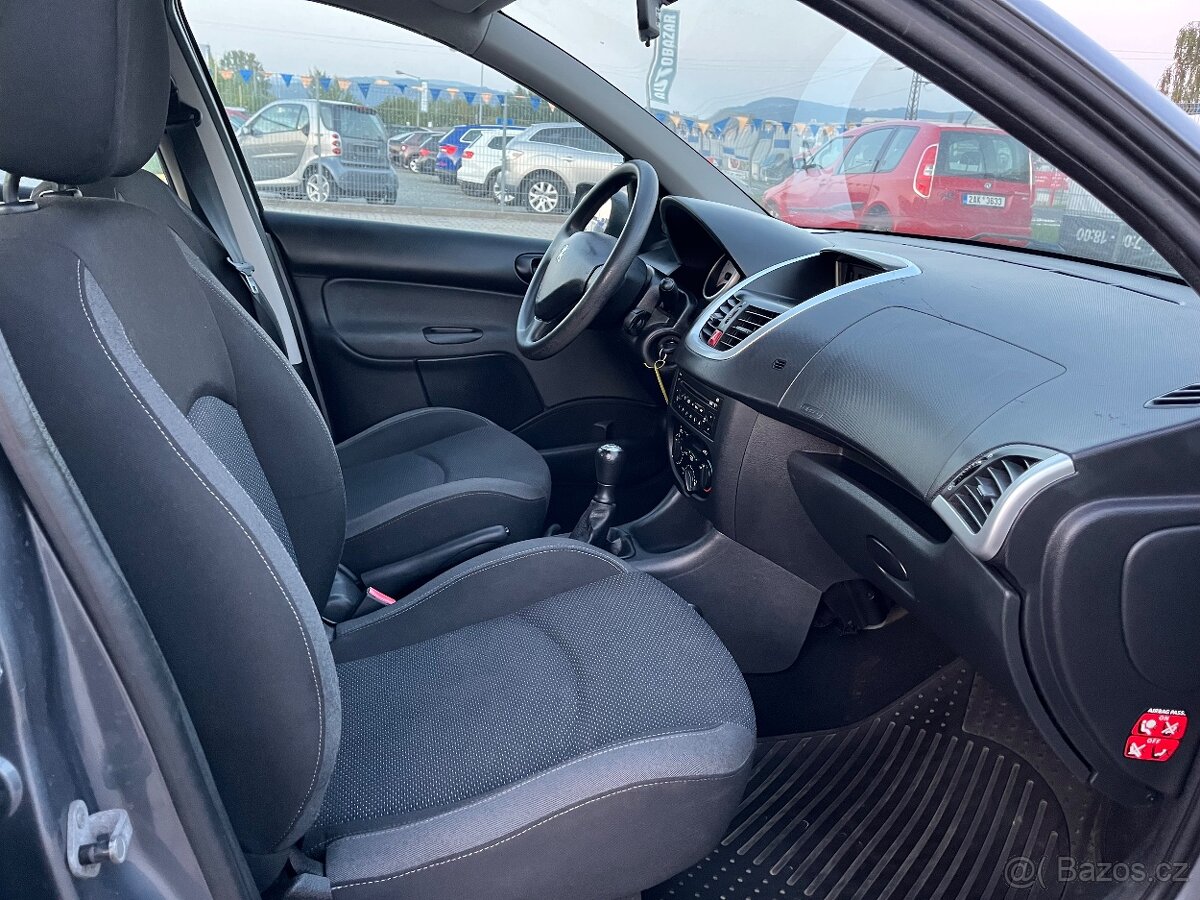Peugeot 206 TRENDY 1.1i - 9
