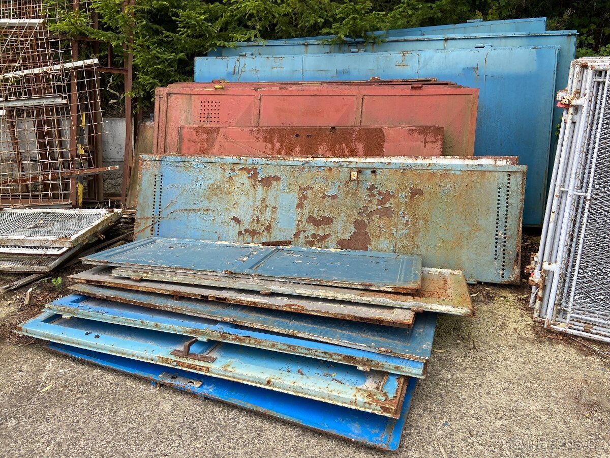 Plechové dveře, vrata - 9