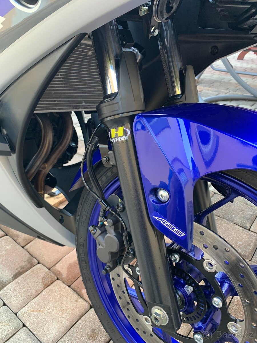 Yamaha YZF R3 2016 - TOP STAV - 9