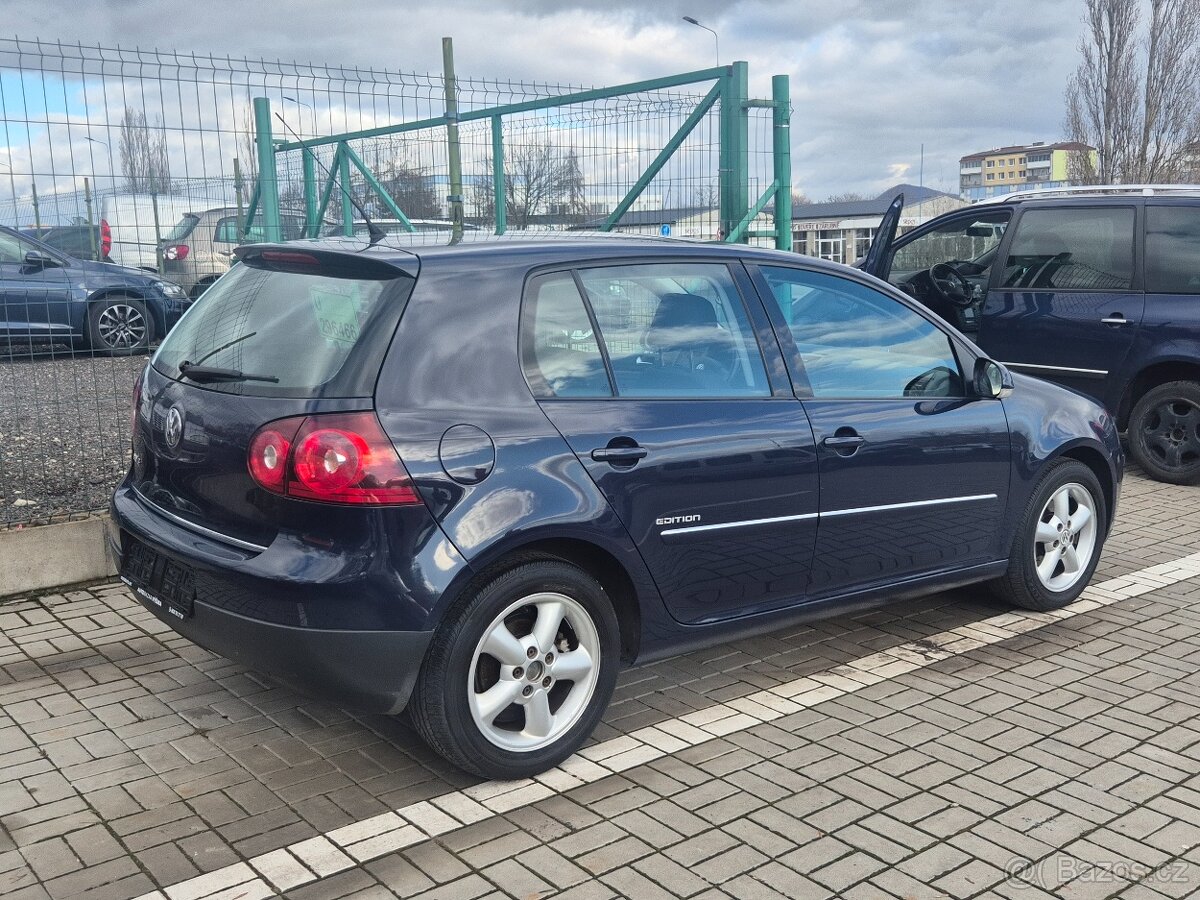 Volkswagen Golf V - 9