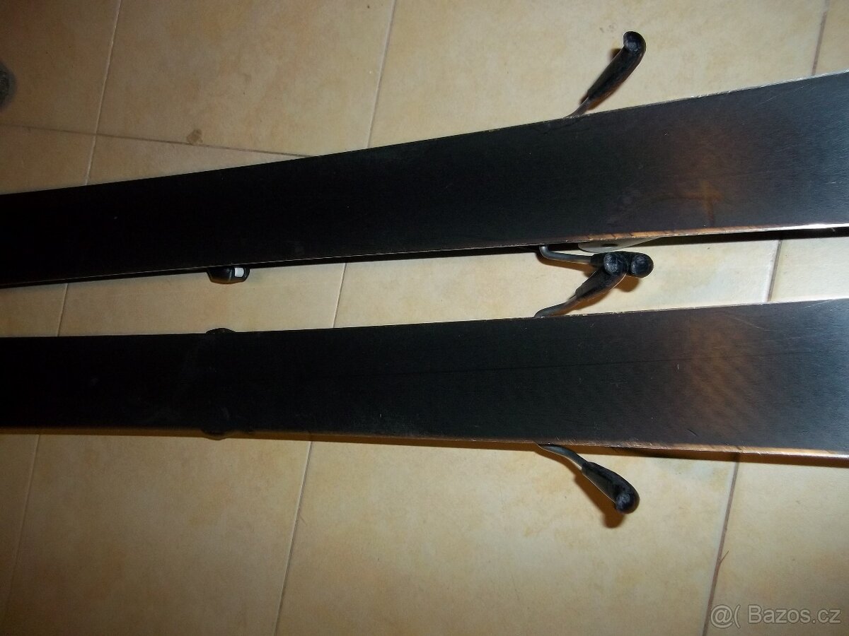 Juniorské carvingové lyže Fischer 140 cm - 9