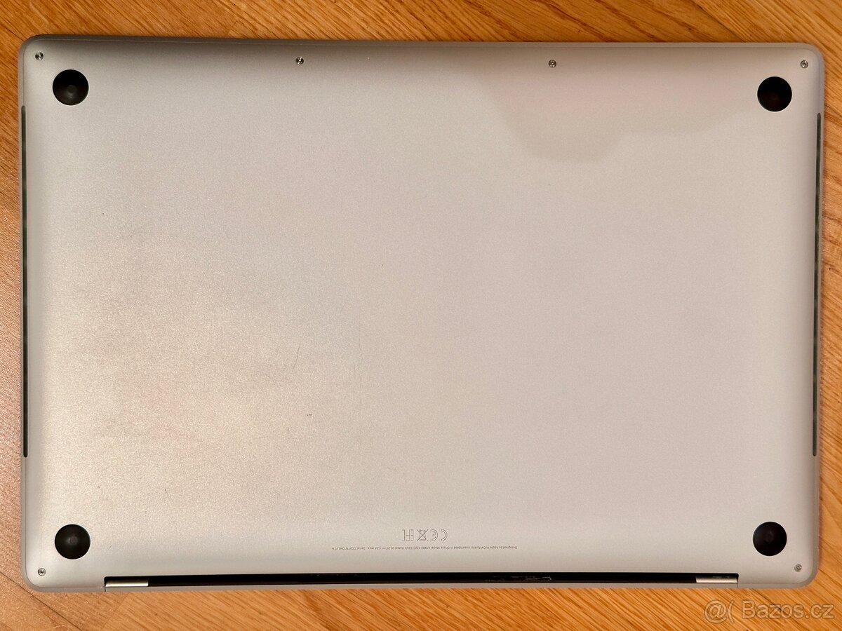 MacBook Pro 15” Retina/ i7/ 256GB/2018 - 9