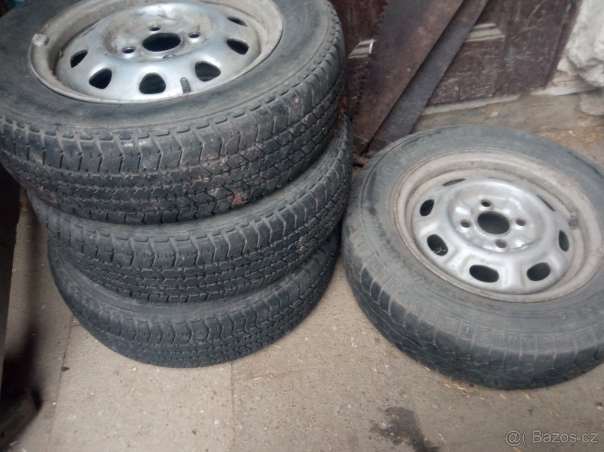 Škoda 105,120....různé dily - 9