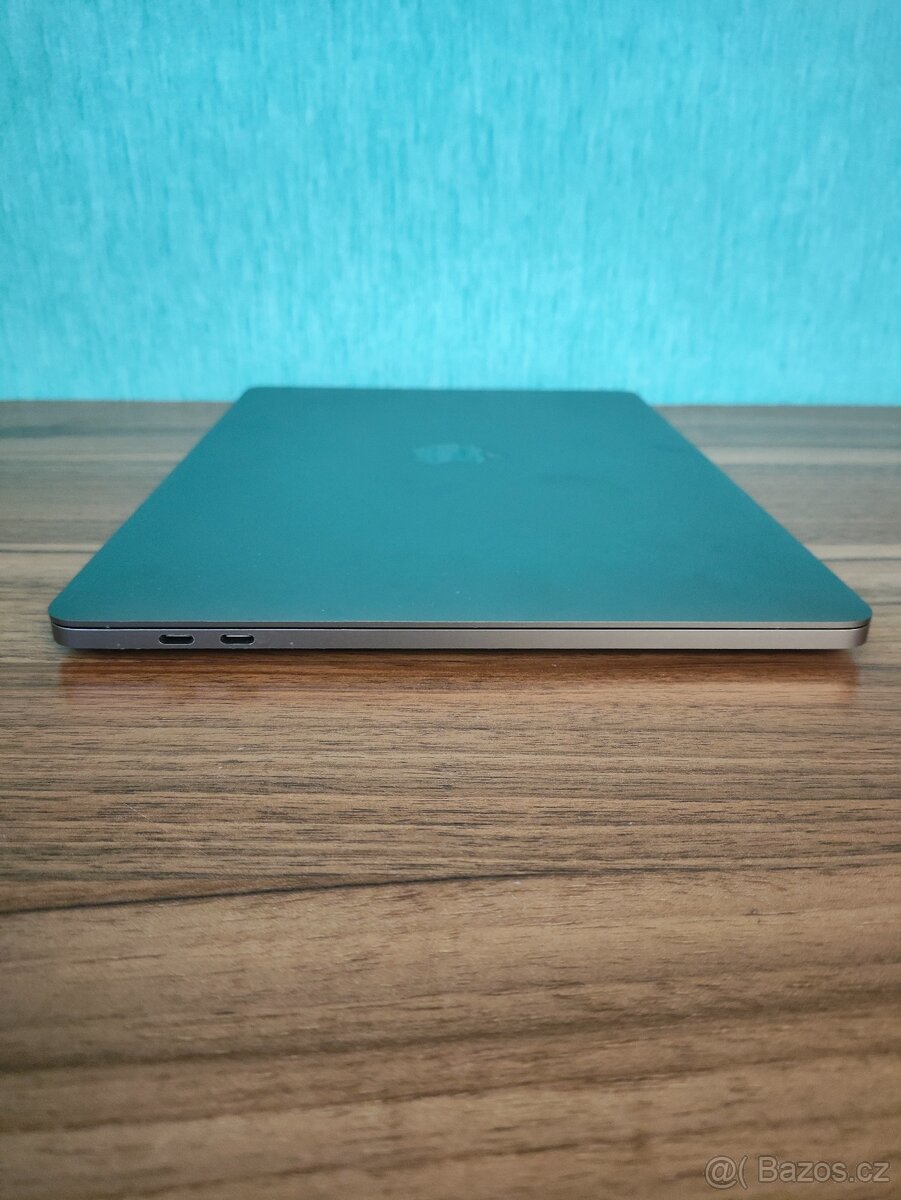 MacBook Pro 13 2017 | i5 • 8GB • 256GB SSD - 9