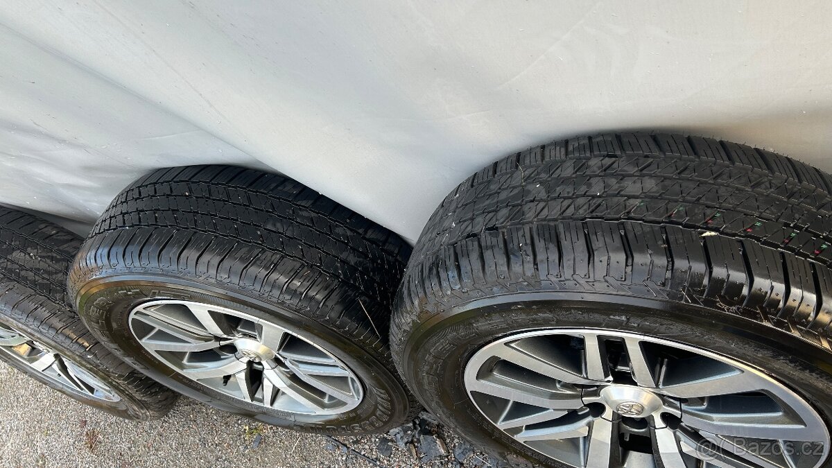 Hilux kola originál - 9