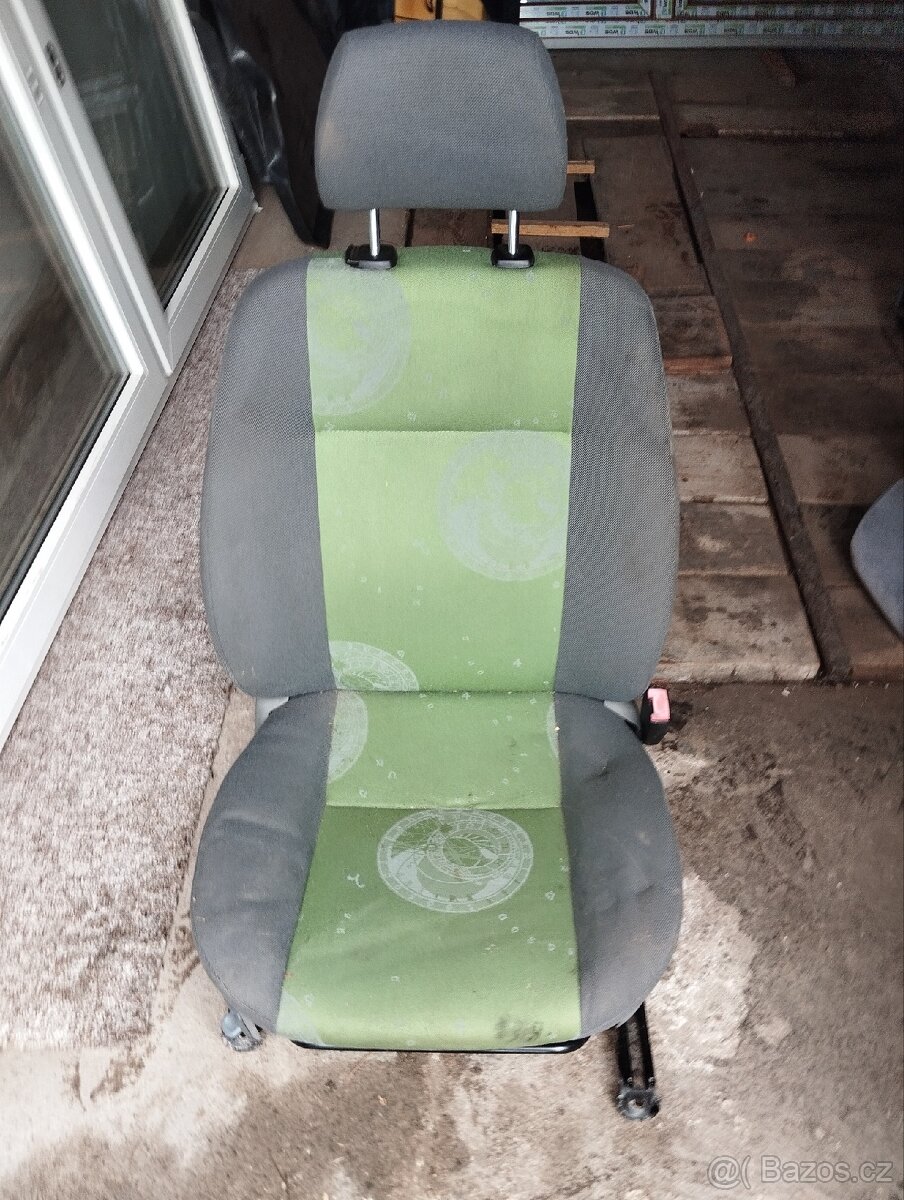 Zbytky interiéru Škoda Felicia mystery - 9