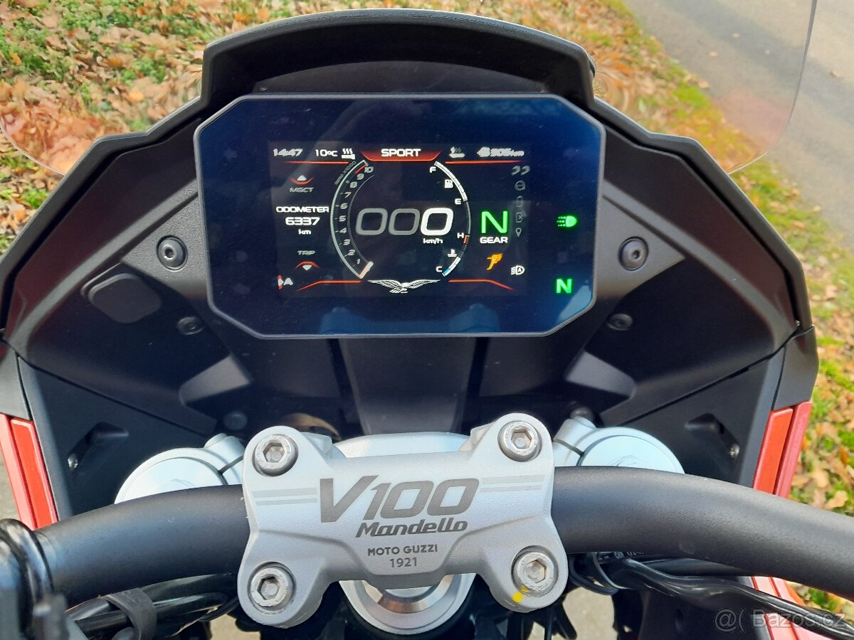 Moto Guzzi V100 Mandello - 9