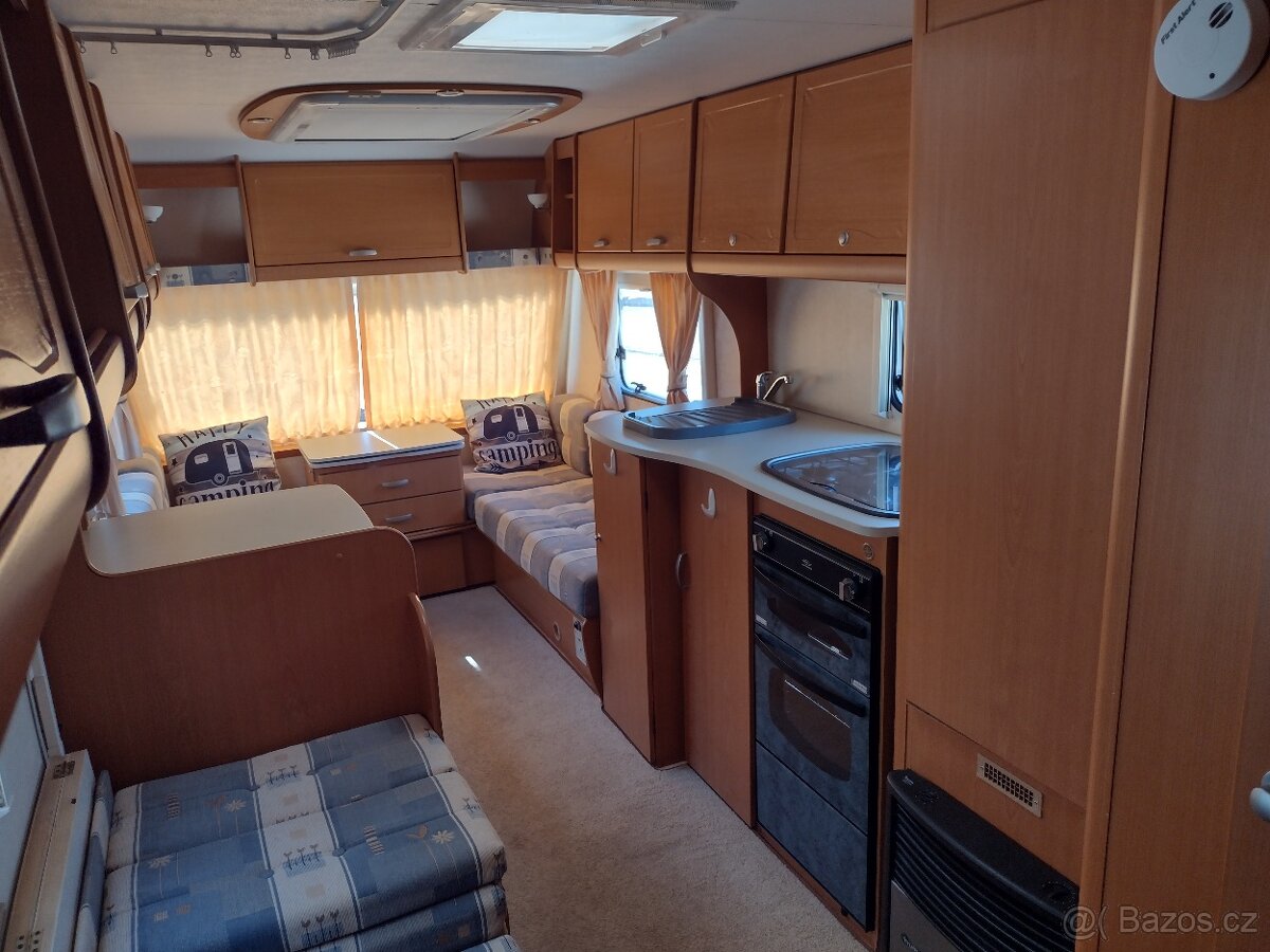 Karavan Bailey Ranger 550 ---6osob - 9