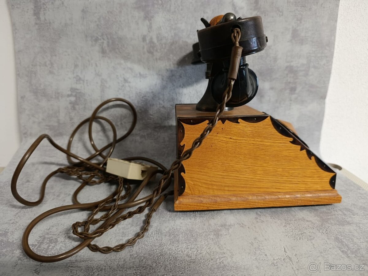 Starý telefon Tesla k dekoraci č.2 - 9