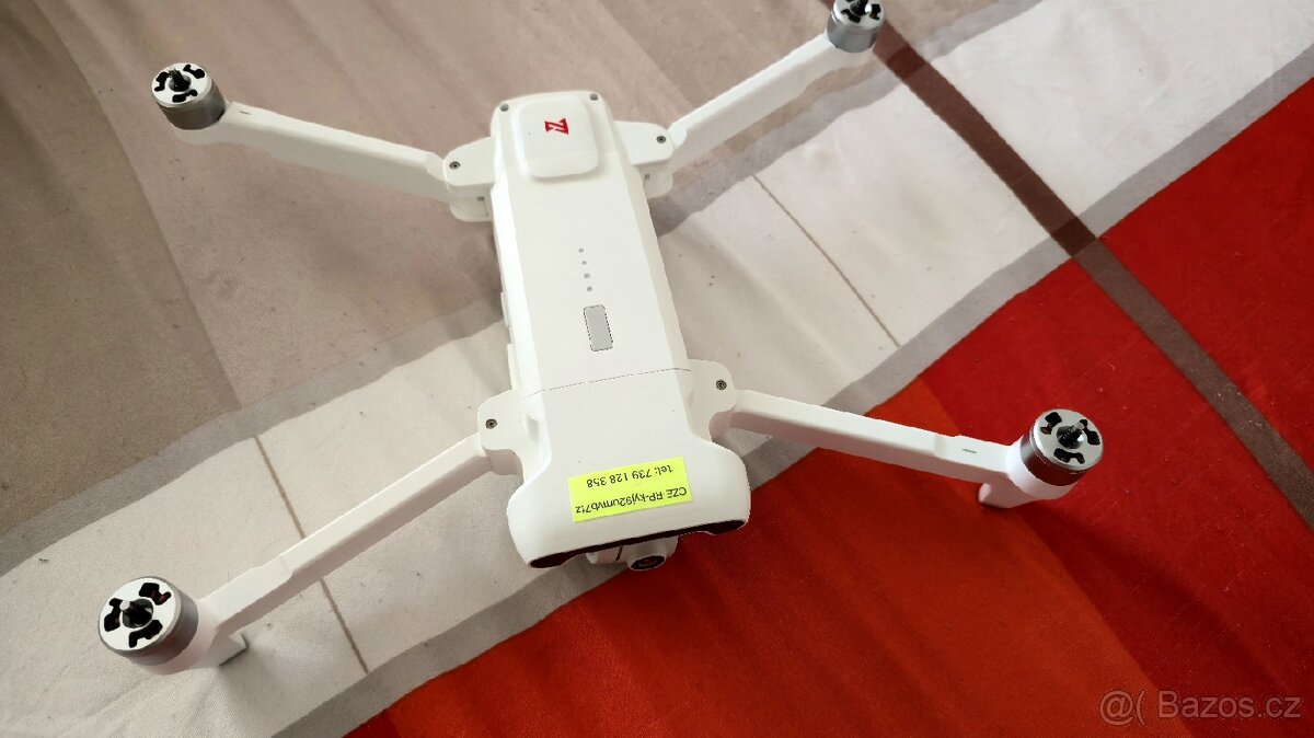 Prodám 2drony FIMI x8 SE 2022, a FIMI x8 Tele Max za - - 9