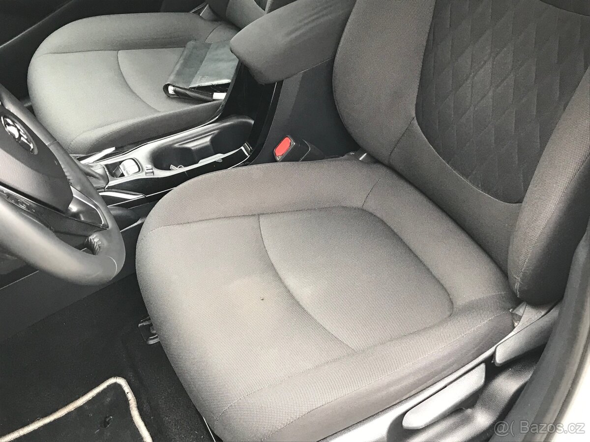 Toyota Corolla Hybrid - 2022 - 9