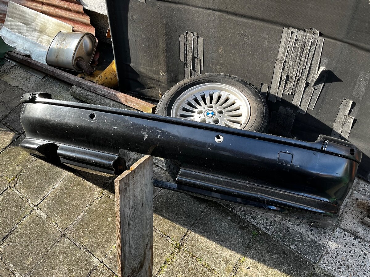 BMW e39 facelift nárazníky cosmosschwarz - 9