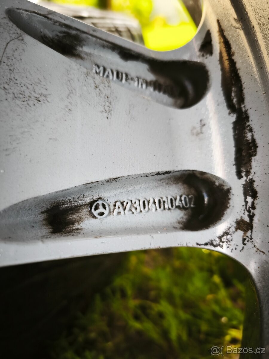 Dvourozměrná sada Mercedes r230 SL r18 5x112 - 9