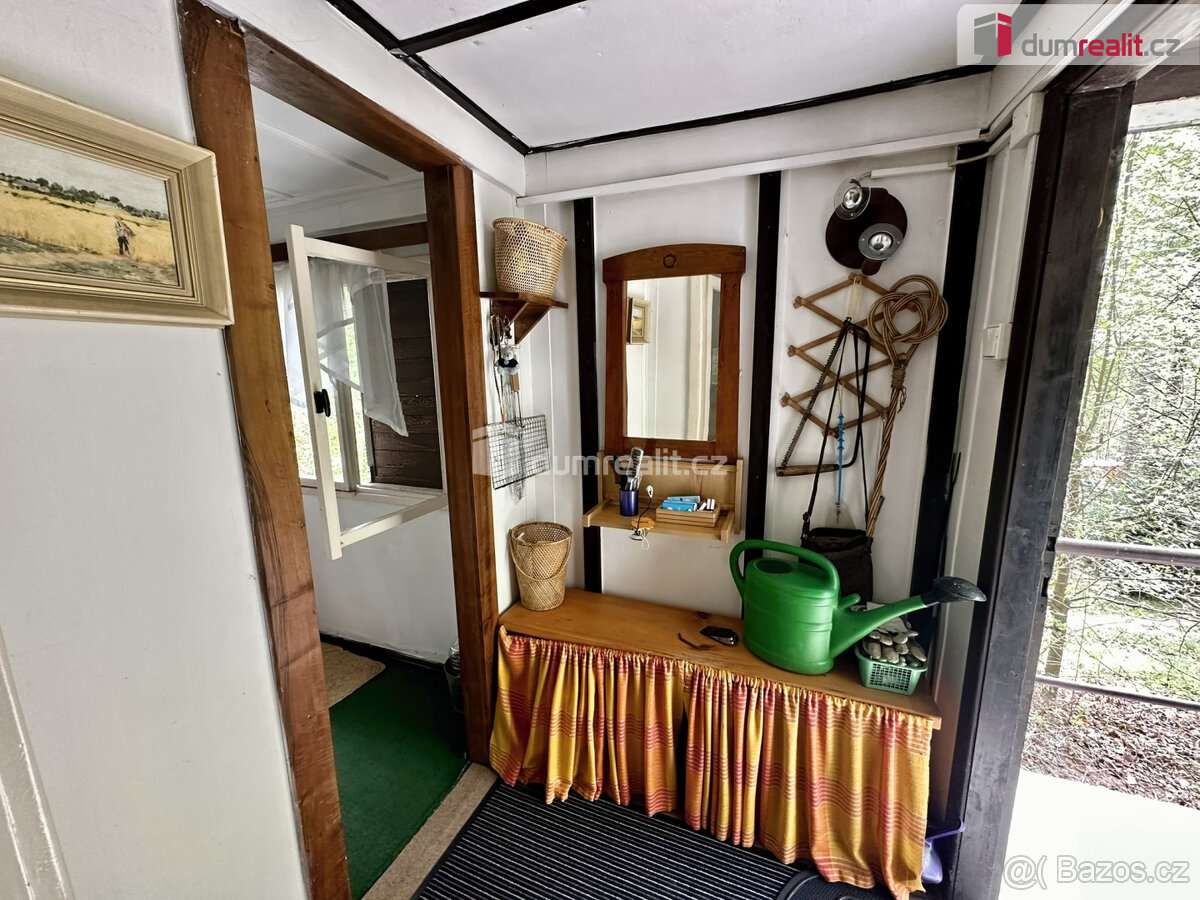 prodej chaty ve Vizovicích - 9