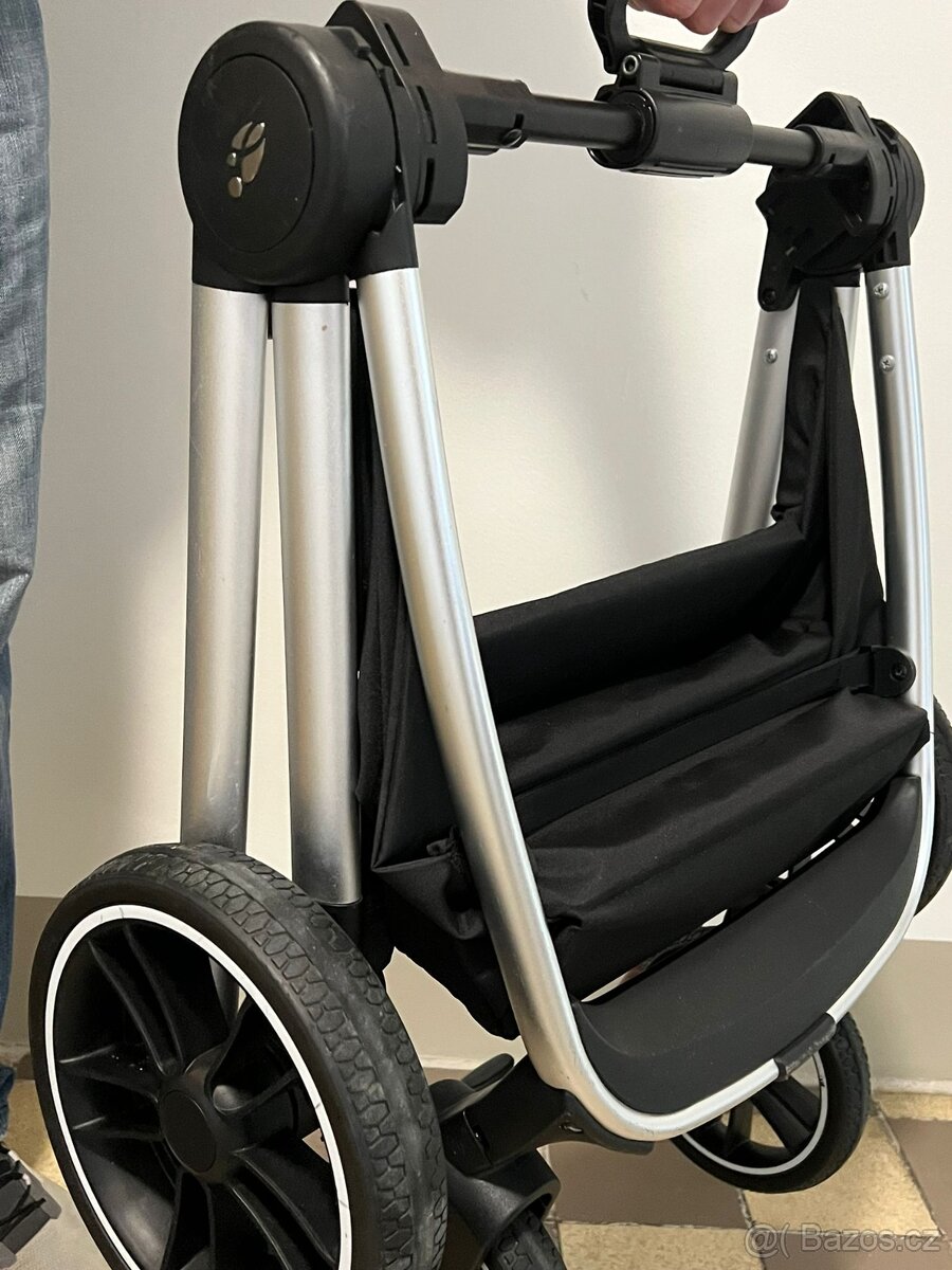 Kvalitní sportovní kočárek Zopa Move - 9