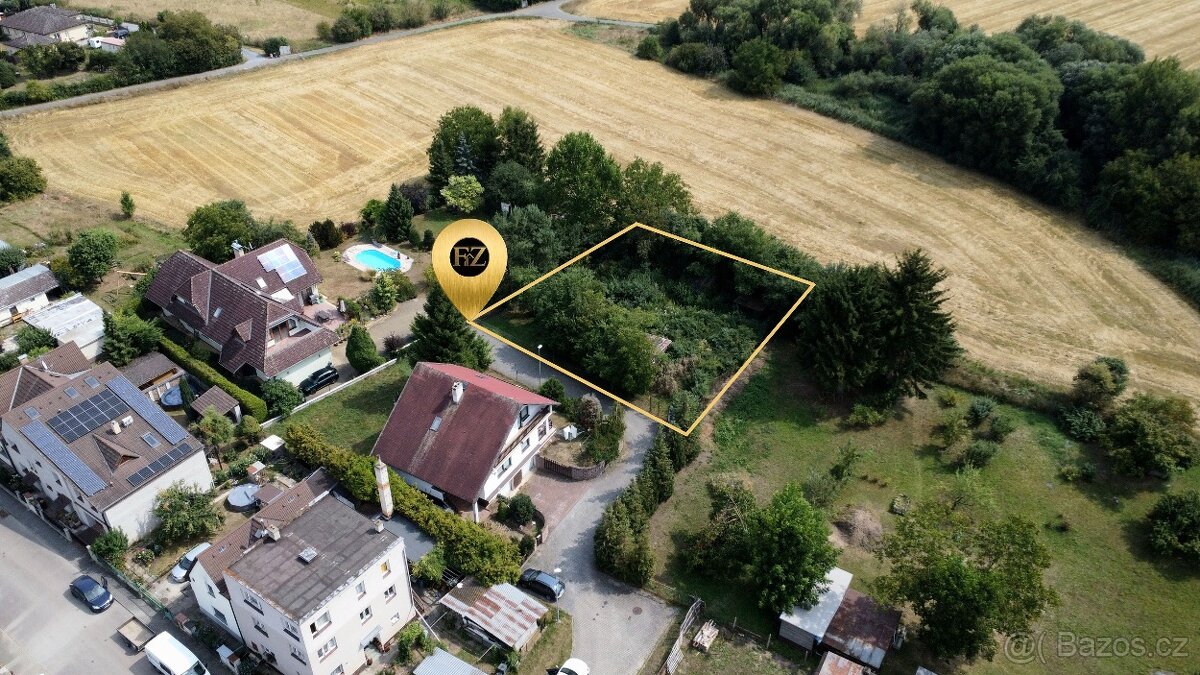 Stavební pozemek v Praze 16 - 9