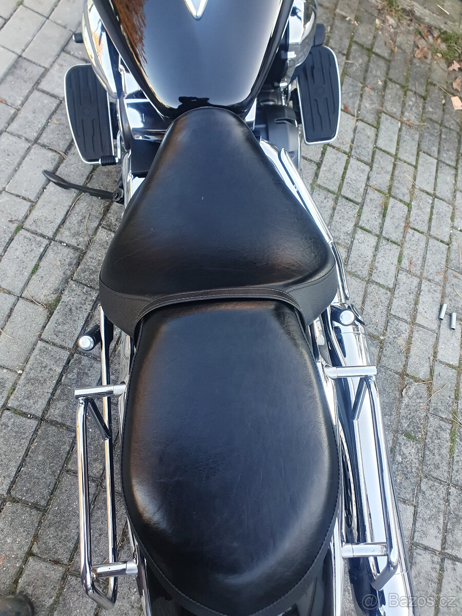 Yamaha XVS 950 V Midnight Star - 9