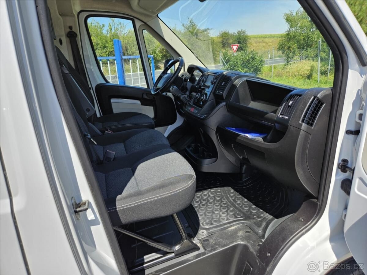 Fiat Ducato 2.3 L2H2 klima,kamera,č.57. - 9